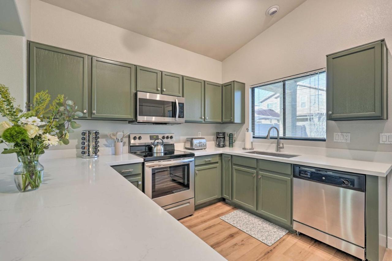 Sunlit Peoria Vacation Rental With Private Yard Exterior foto